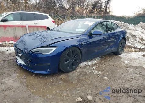 2022 Tesla Model S Dual Motor All-Wheel Drive z USA, uszkodzony, nr VIN 5YJSA1E5XNF486230